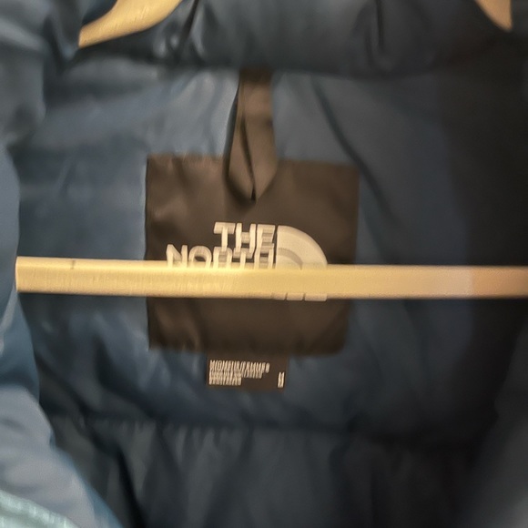 North Face Nuptse Puffer Jacket - Picture 4 of 4